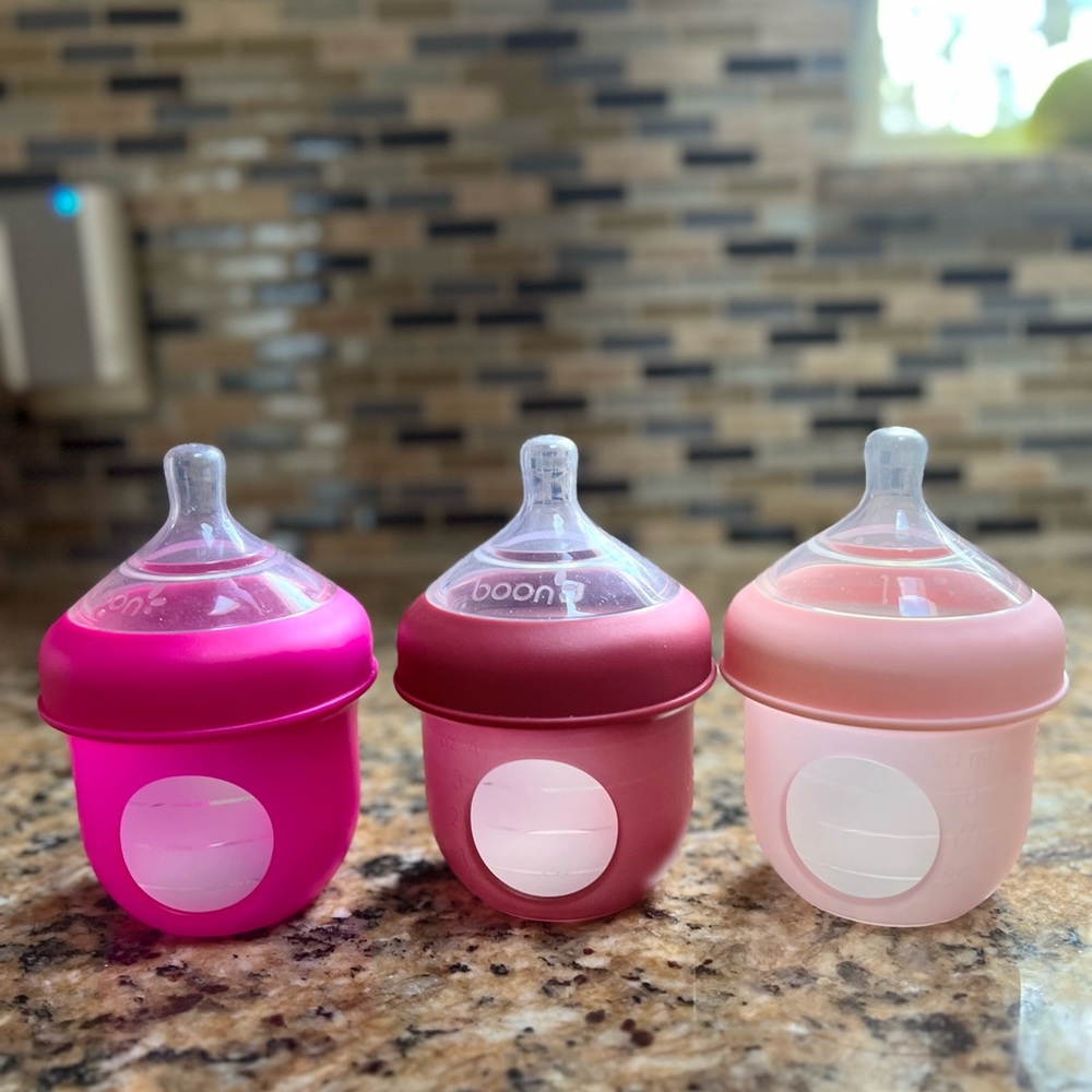 Boon NURSH Reusable Silicone Pouch baby bottle